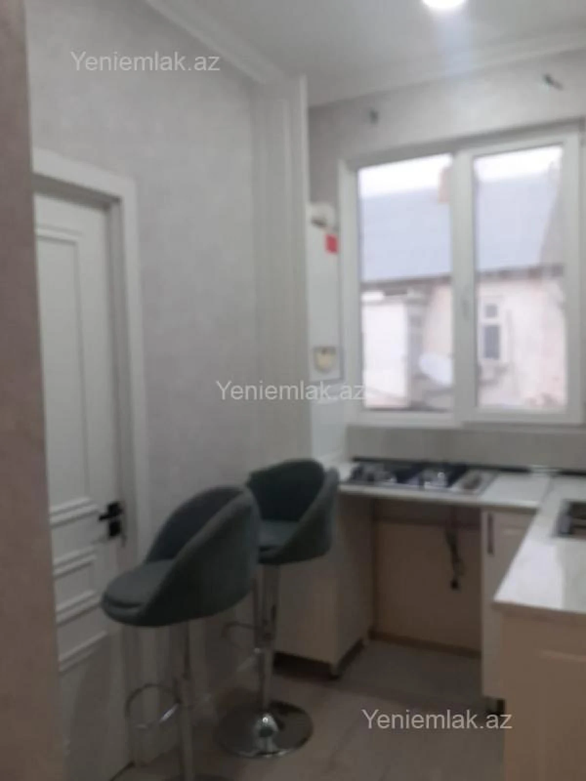 Satılır 2 otaqlı köhnə tikili 45 m²