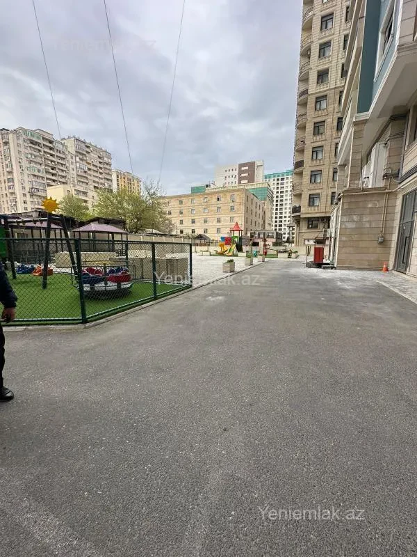 Satılır 4 otaqlı yeni tikili 164 m²