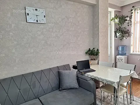 Satılır 2 otaqlı yeni tikili 80 m²