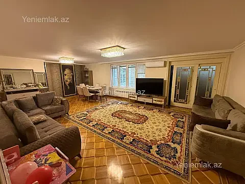 Satılır 5 otaqlı köhnə tikili 170 m² — Bakı, Nərimanov 5 otaq 170.00 m²
