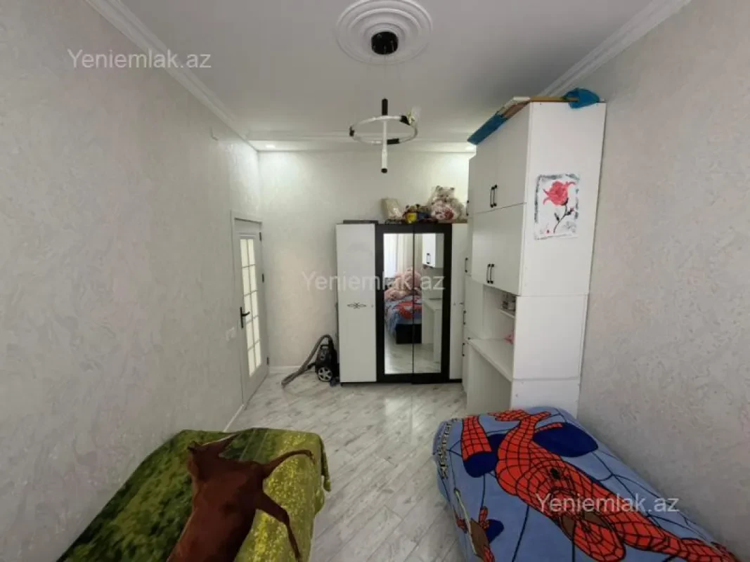 Satılır 3 otaqlı həyət evi 200 m²