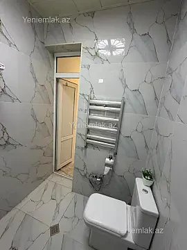 Satılır 3 otaqlı həyət evi 200 m²