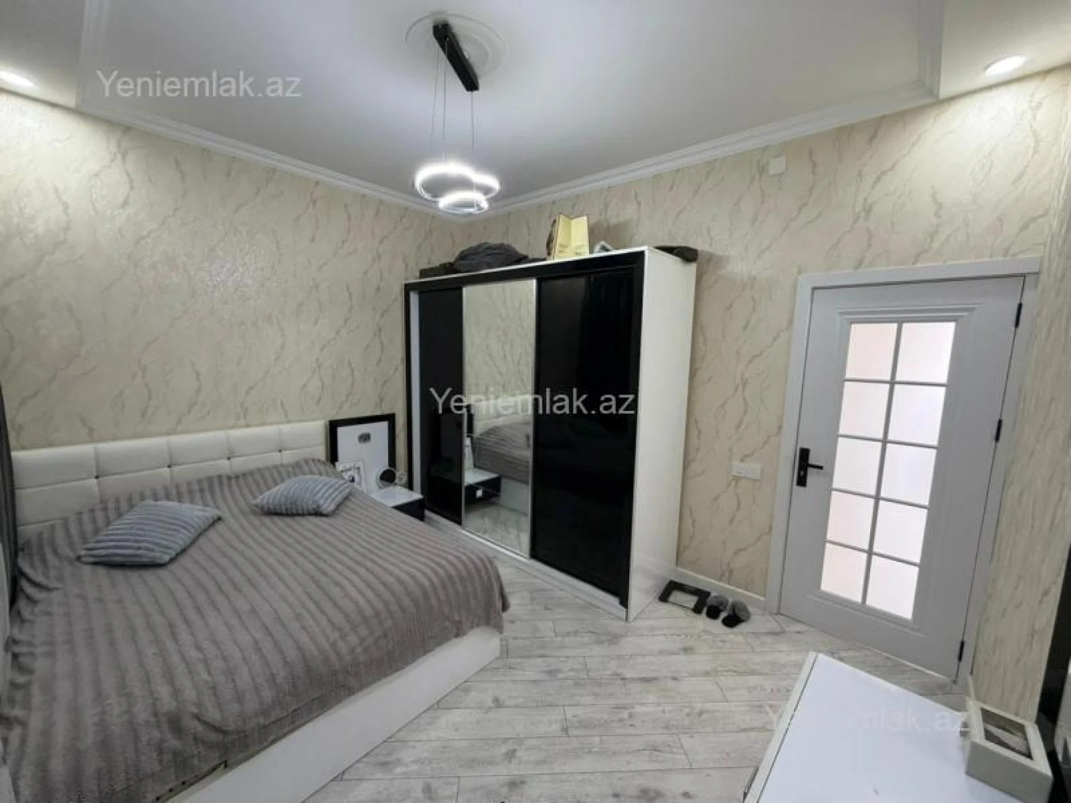 Satılır 3 otaqlı həyət evi 200 m²