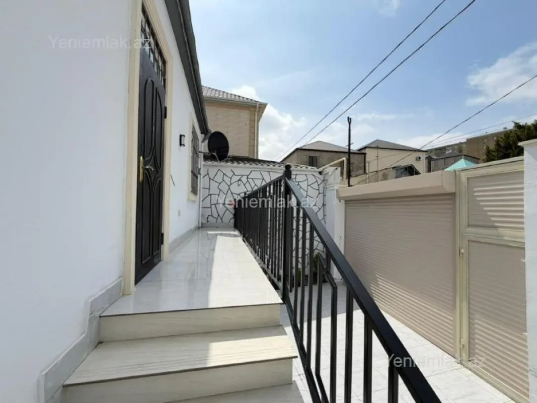 Satılır 3 otaqlı həyət evi 200 m²