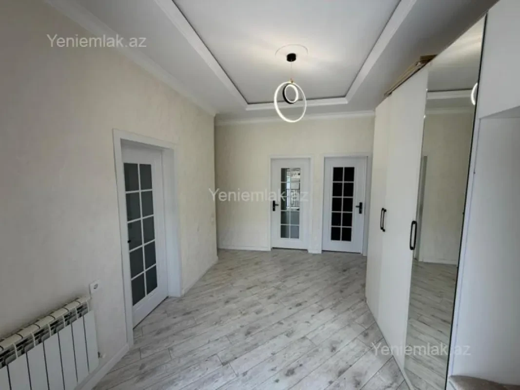 Satılır 3 otaqlı həyət evi 200 m²