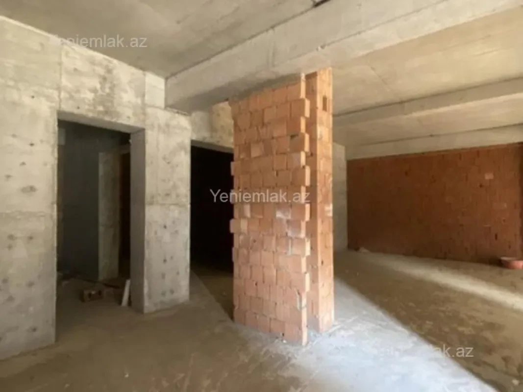 Satılır 5 otaqlı yeni tikili 270 m²