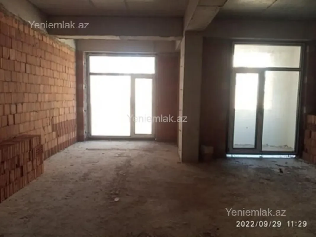 Satılır 5 otaqlı yeni tikili 270 m²