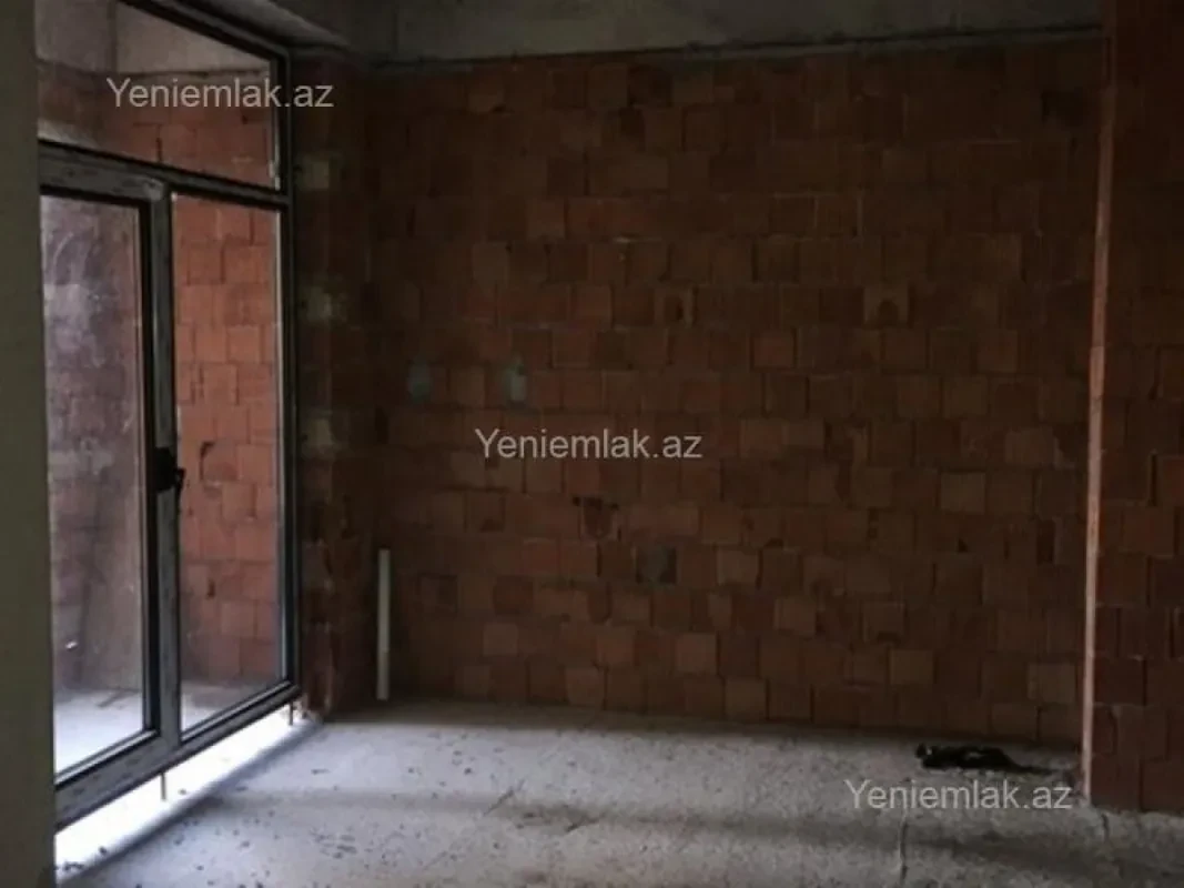 Satılır 5 otaqlı yeni tikili 270 m²