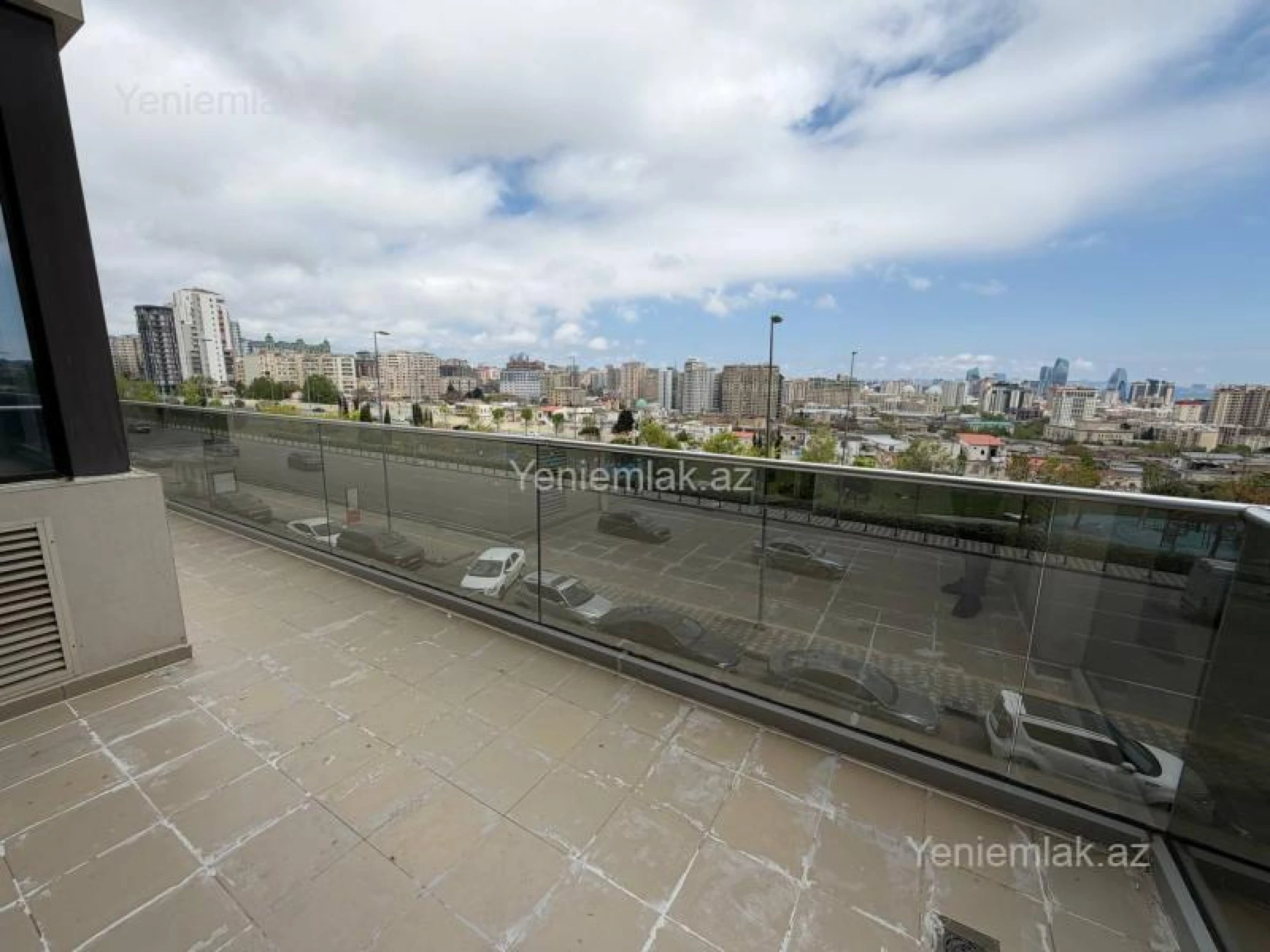 Satılır 5 otaqlı köhnə tikili 160 m²