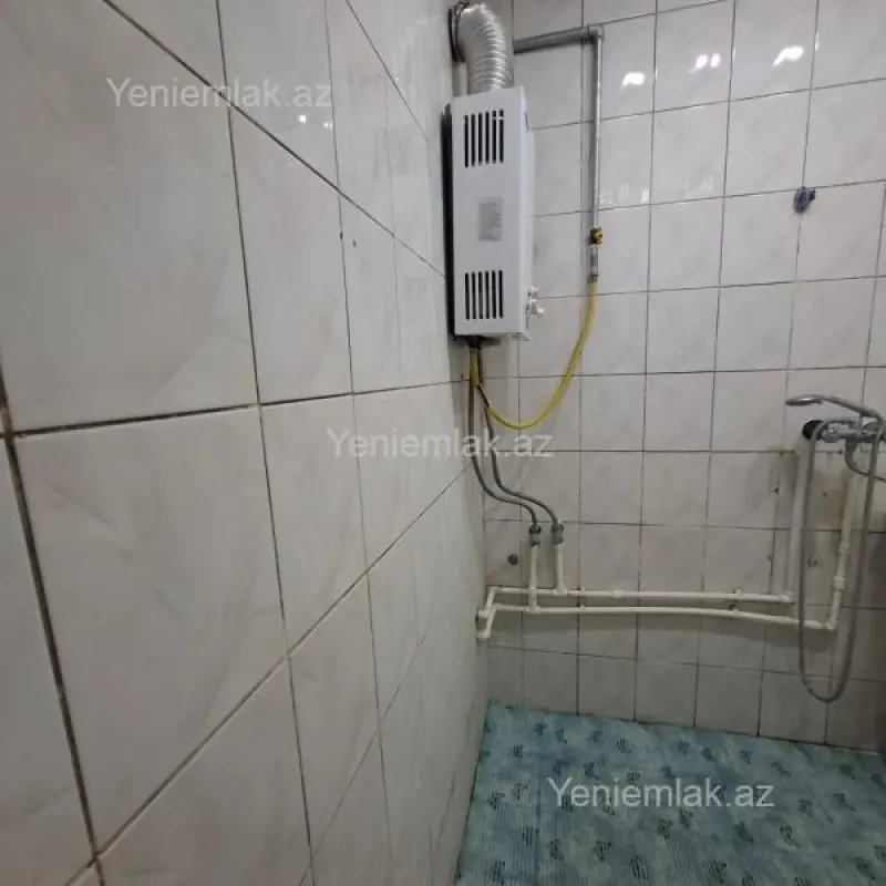 Satılır 2 otaqlı köhnə tikili 50 m²