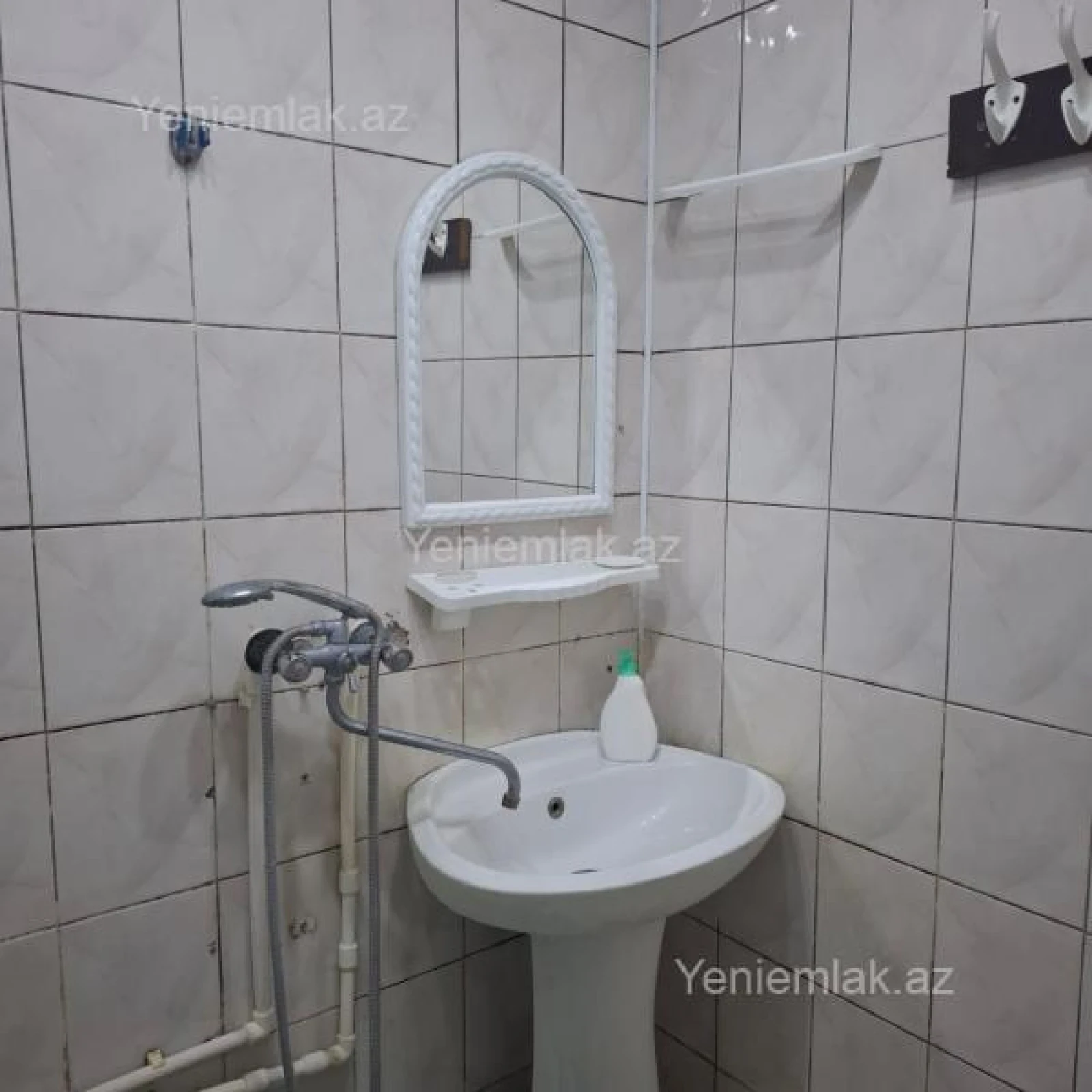 Satılır 2 otaqlı köhnə tikili 50 m²