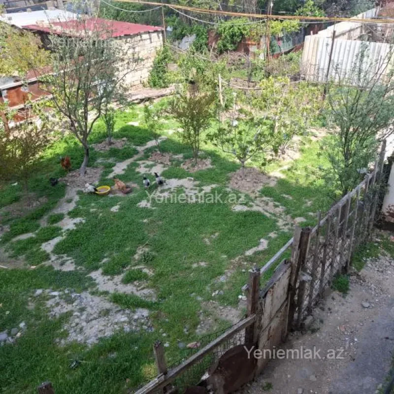Satılır 2 otaqlı köhnə tikili 50 m²