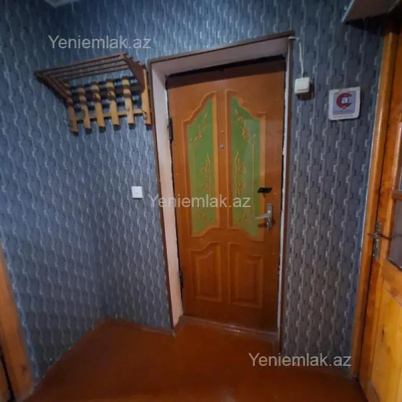 Satılır 2 otaqlı köhnə tikili 50 m²