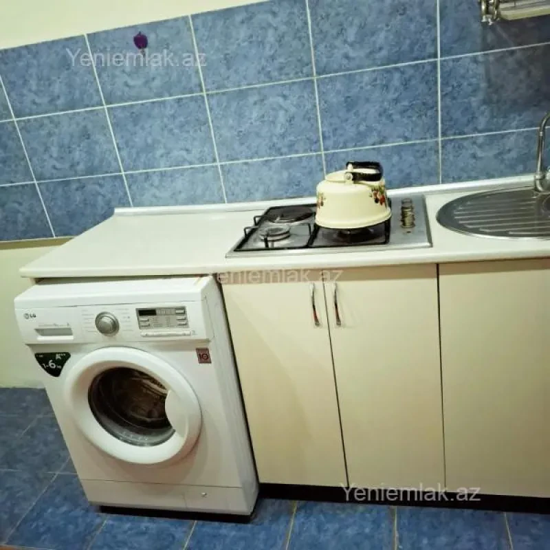 Satılır 2 otaqlı köhnə tikili 50 m²