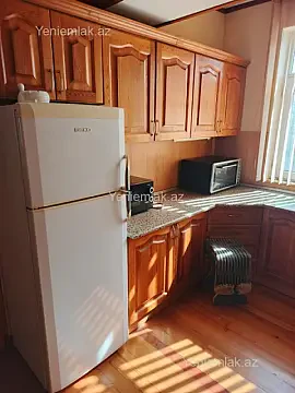 Satılır 3 otaqlı köhnə tikili 85 m²