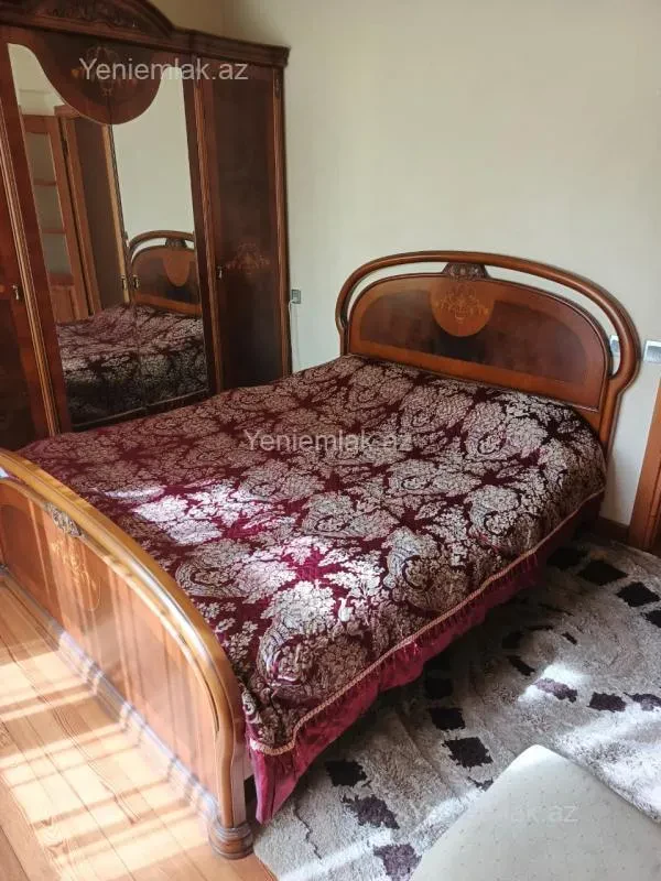 Satılır 3 otaqlı köhnə tikili 85 m²