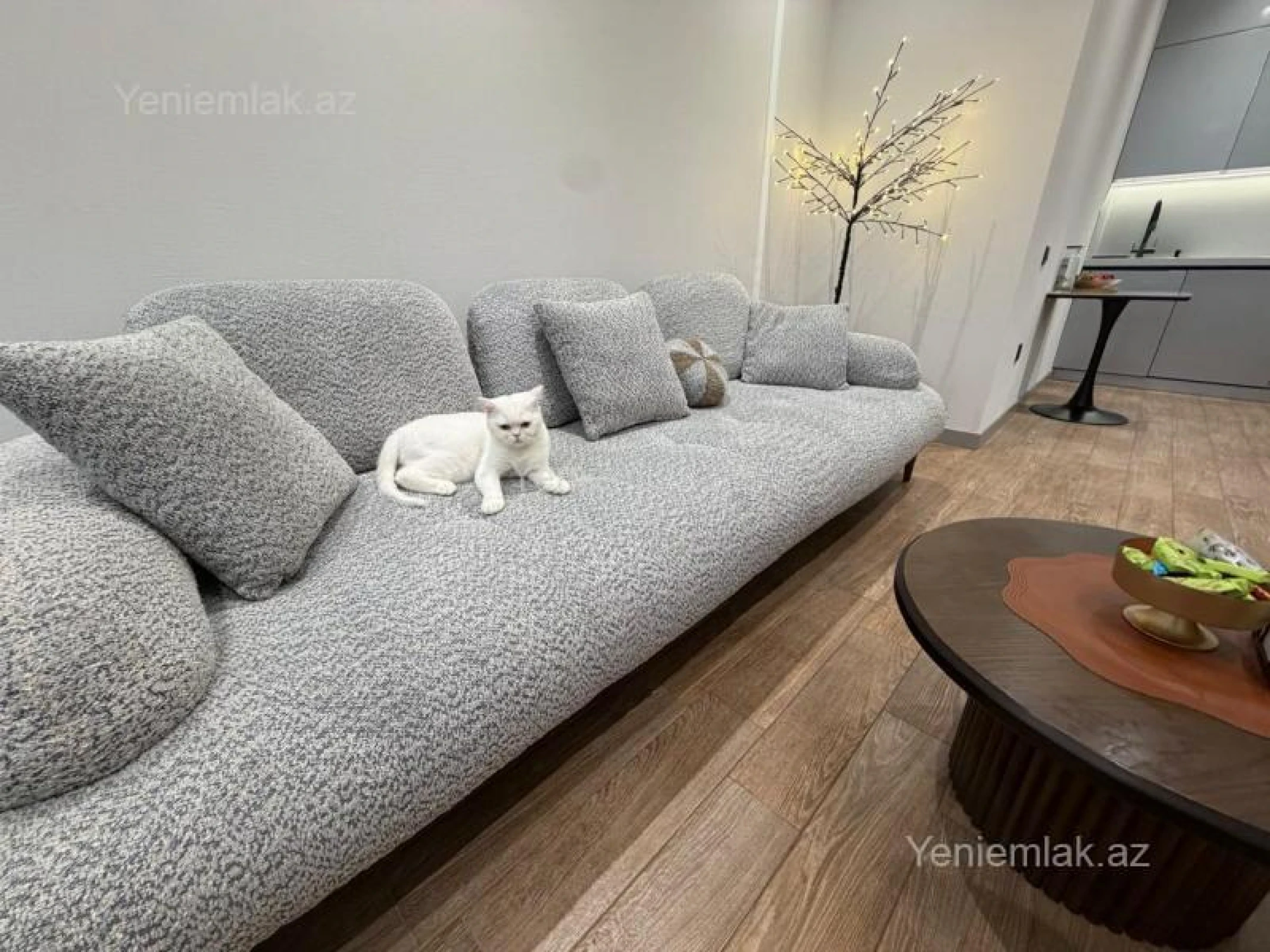 Satılır 3 otaqlı yeni tikili 86 m²