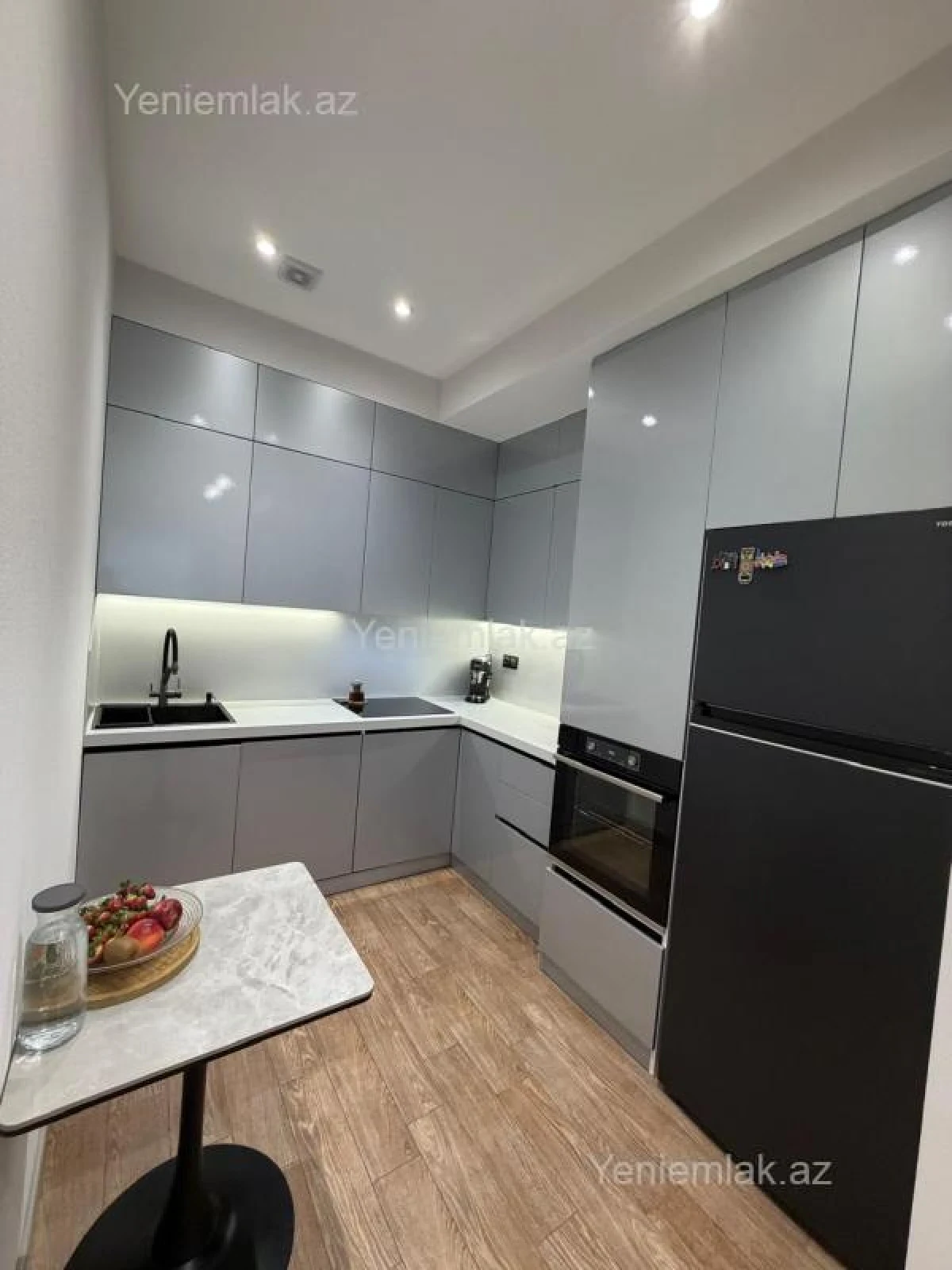 Satılır 3 otaqlı yeni tikili 86 m²