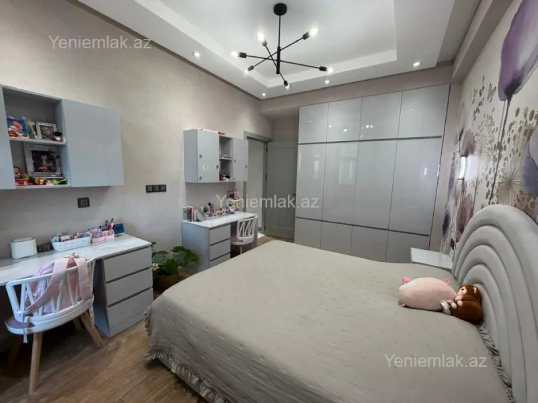 Satılır 3 otaqlı yeni tikili 86 m²