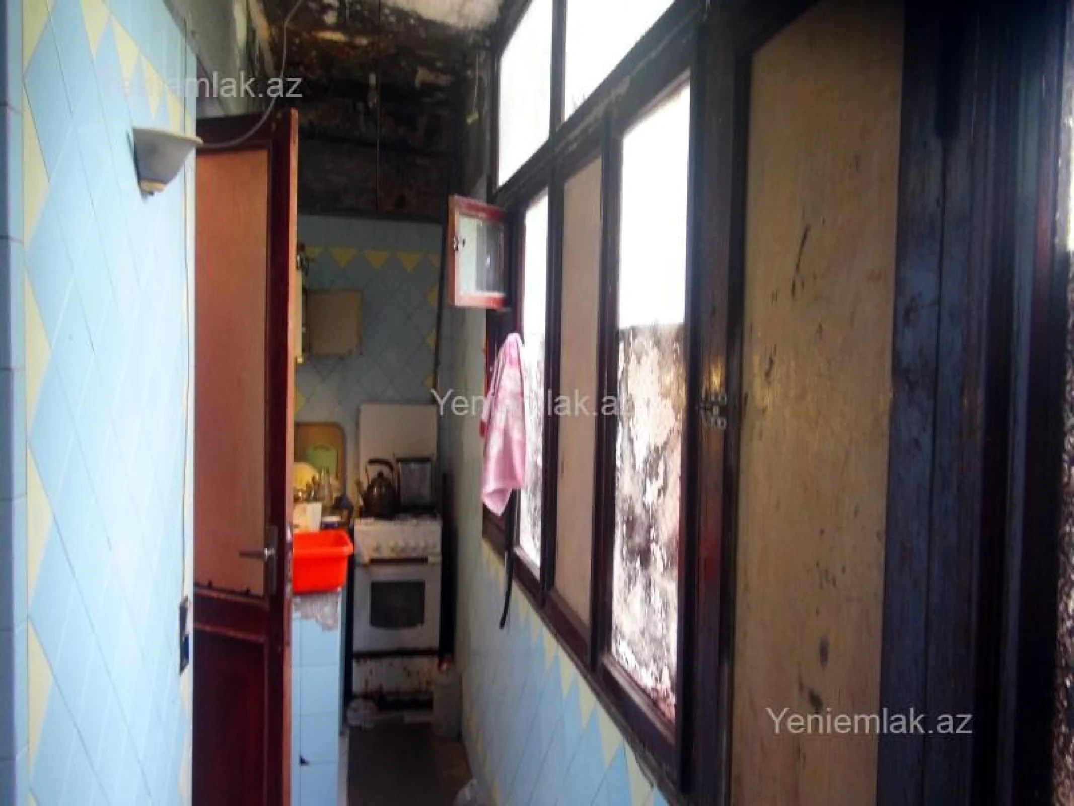 Satılır 2 otaqlı köhnə tikili 70 m²