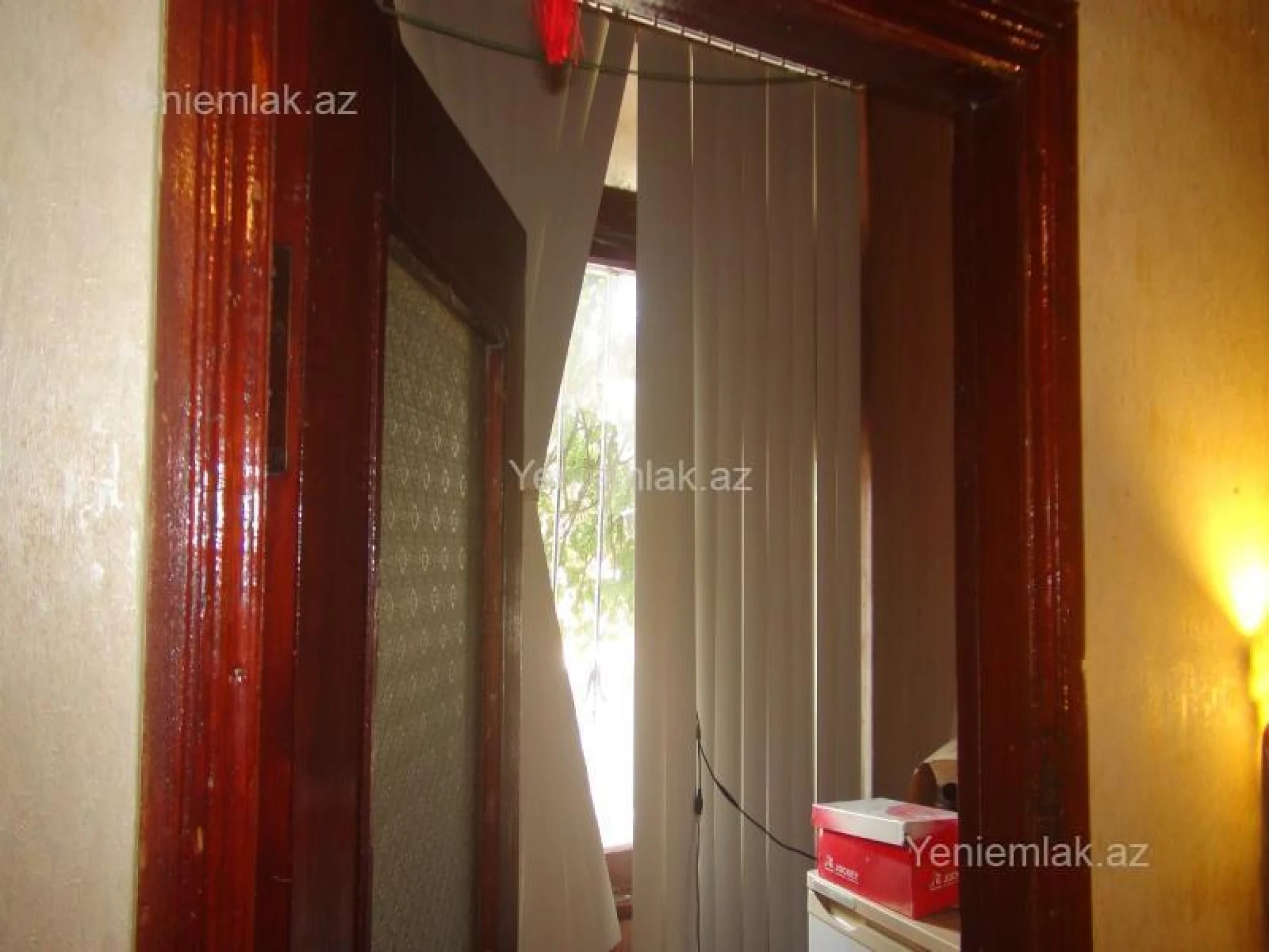 Satılır 2 otaqlı köhnə tikili 70 m²