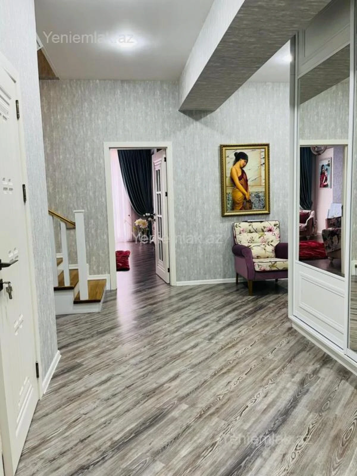 Satılır 4 otaqlı yeni tikili 220 m²