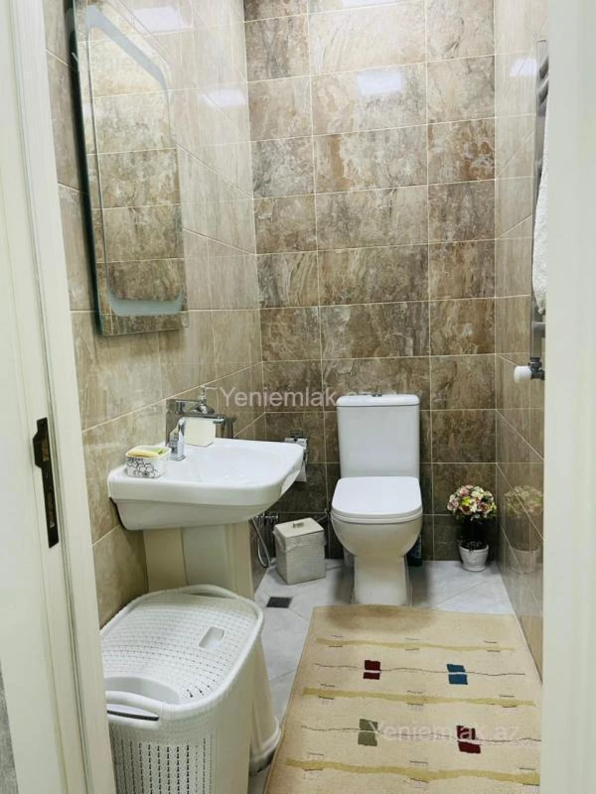 Satılır 4 otaqlı yeni tikili 220 m²