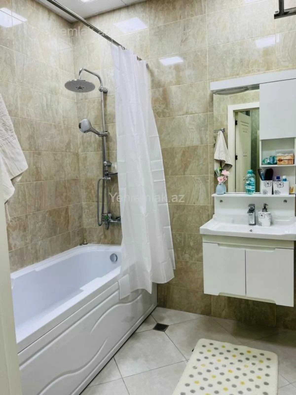 Satılır 4 otaqlı yeni tikili 220 m²