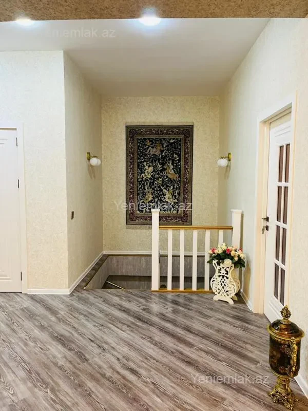 Satılır 4 otaqlı yeni tikili 220 m²
