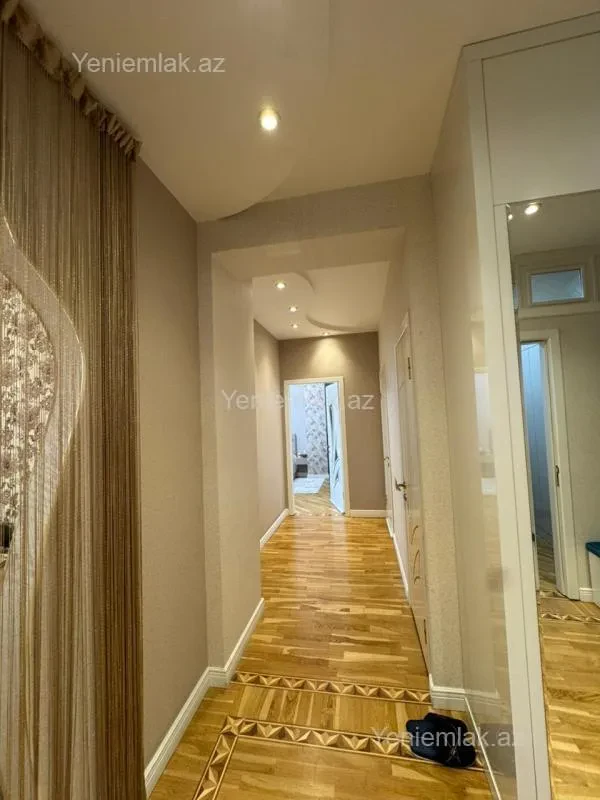 Satılır 4 otaqlı yeni tikili 125 m²