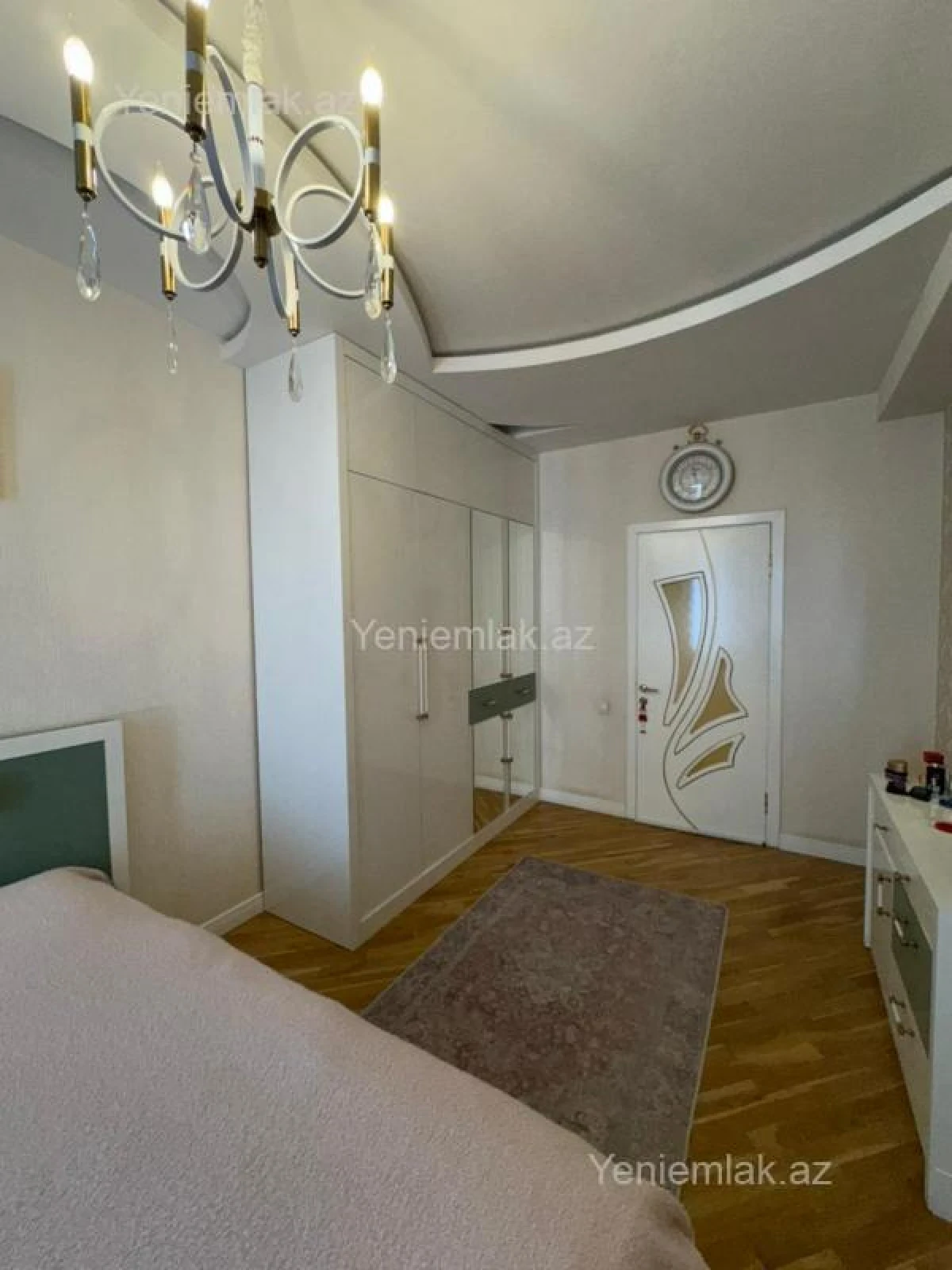 Satılır 4 otaqlı yeni tikili 125 m²