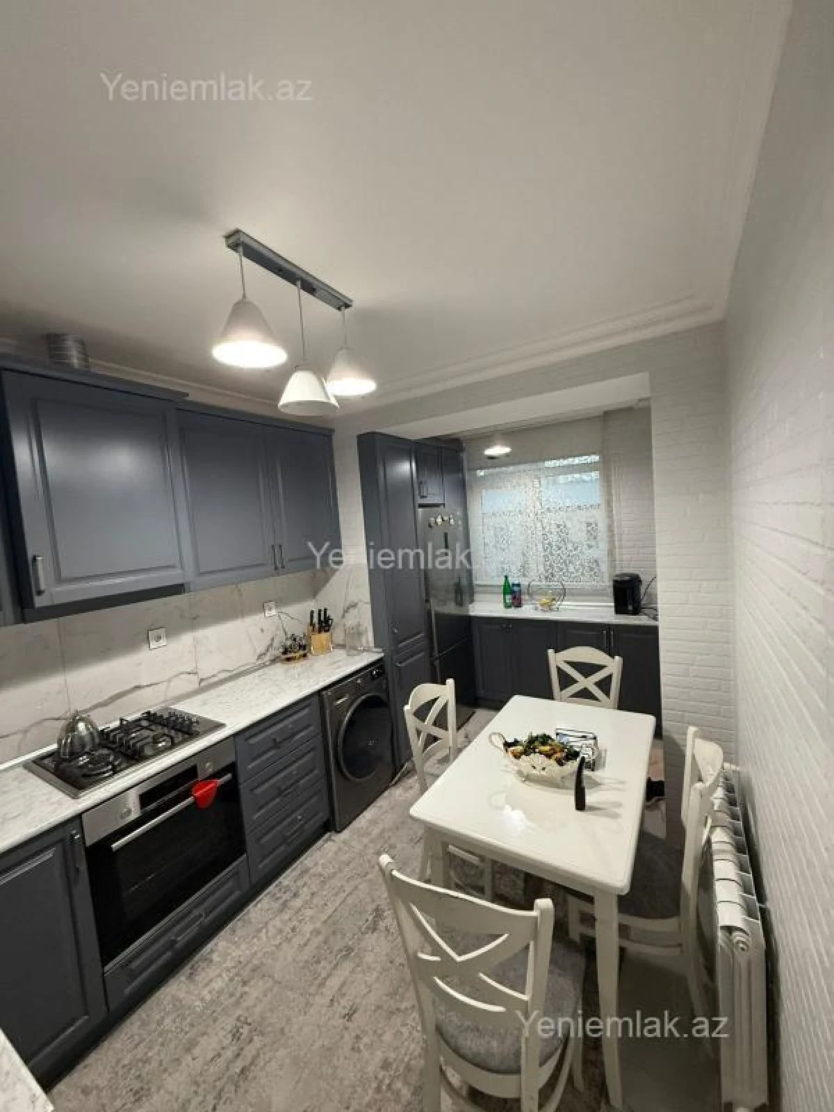 Satılır 2 otaqlı köhnə tikili 70 m²