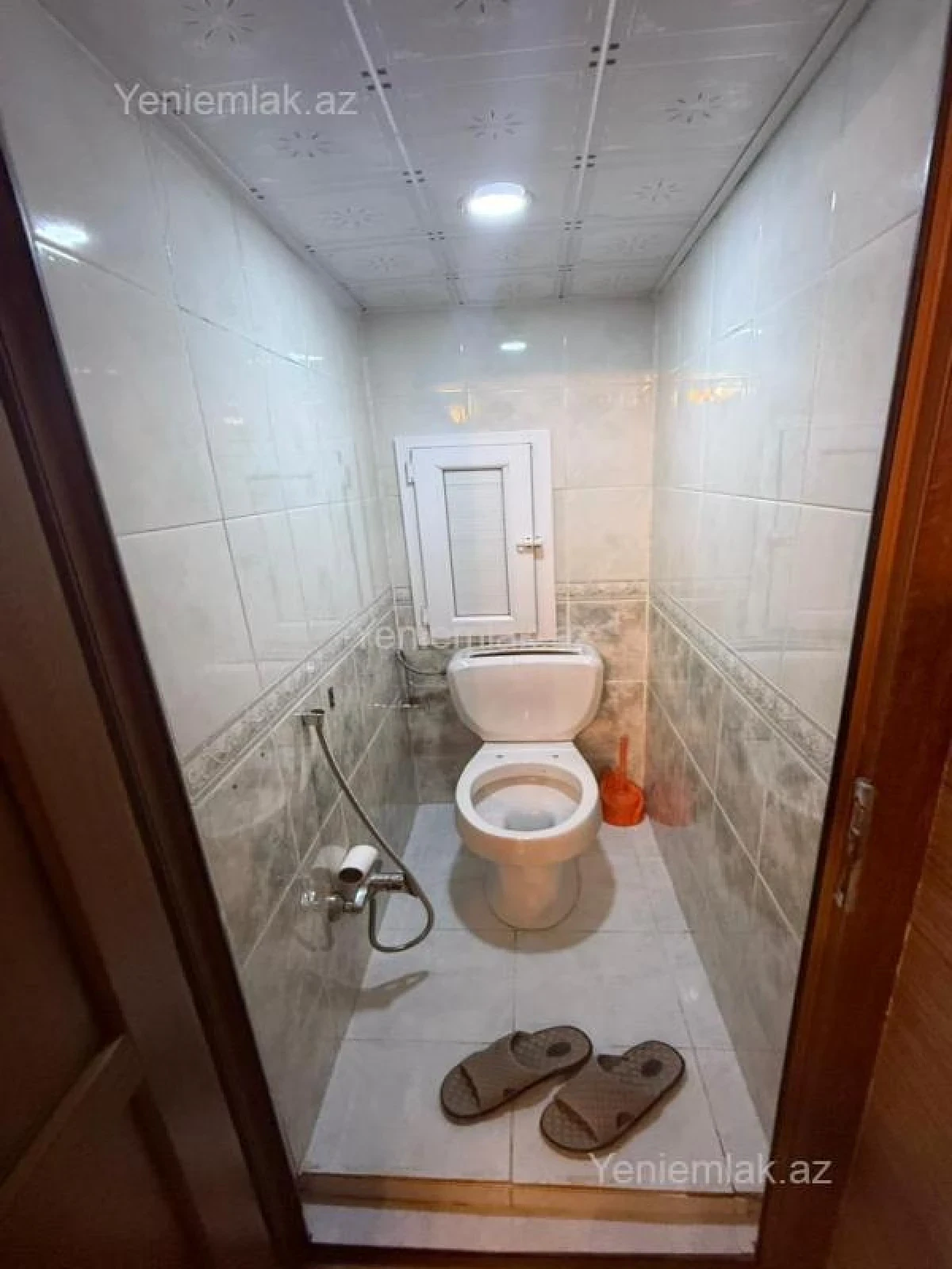 Satılır 4 otaqlı köhnə tikili 100 m²