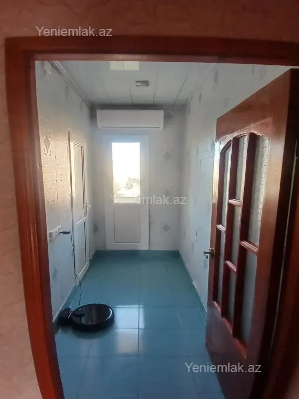 Satılır 4 otaqlı köhnə tikili 96 m²