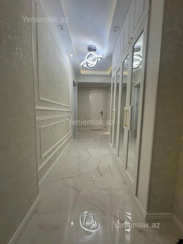 Satılır 3 otaqlı köhnə tikili 95 m²