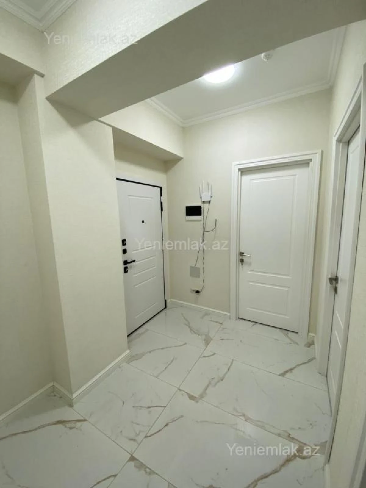 Satılır 3 otaqlı yeni tikili 75 m²