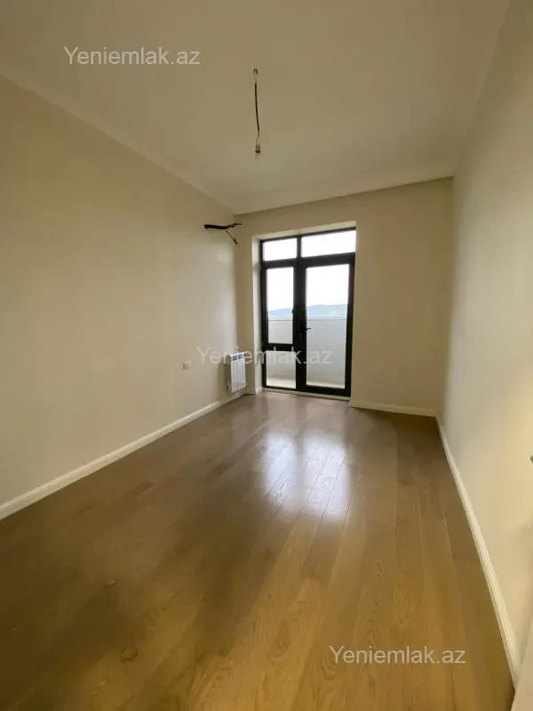Satılır 3 otaqlı yeni tikili 75 m²