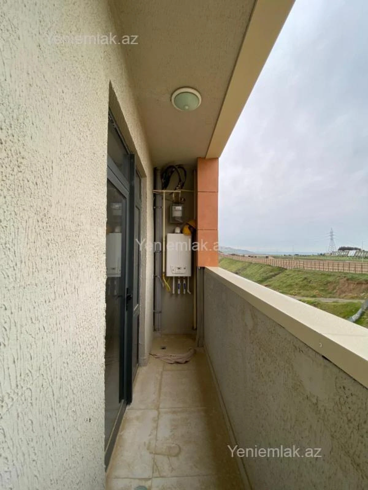 Satılır 3 otaqlı yeni tikili 75 m²
