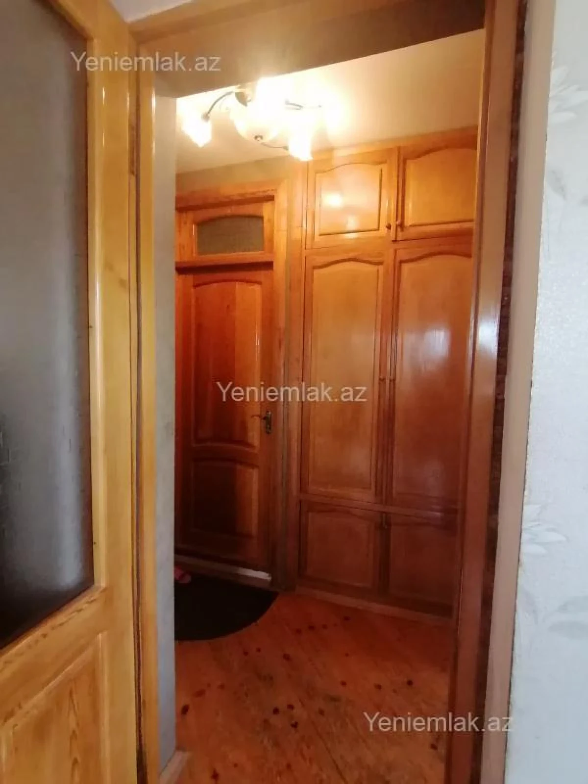 Satılır 2 otaqlı köhnə tikili 55 m²