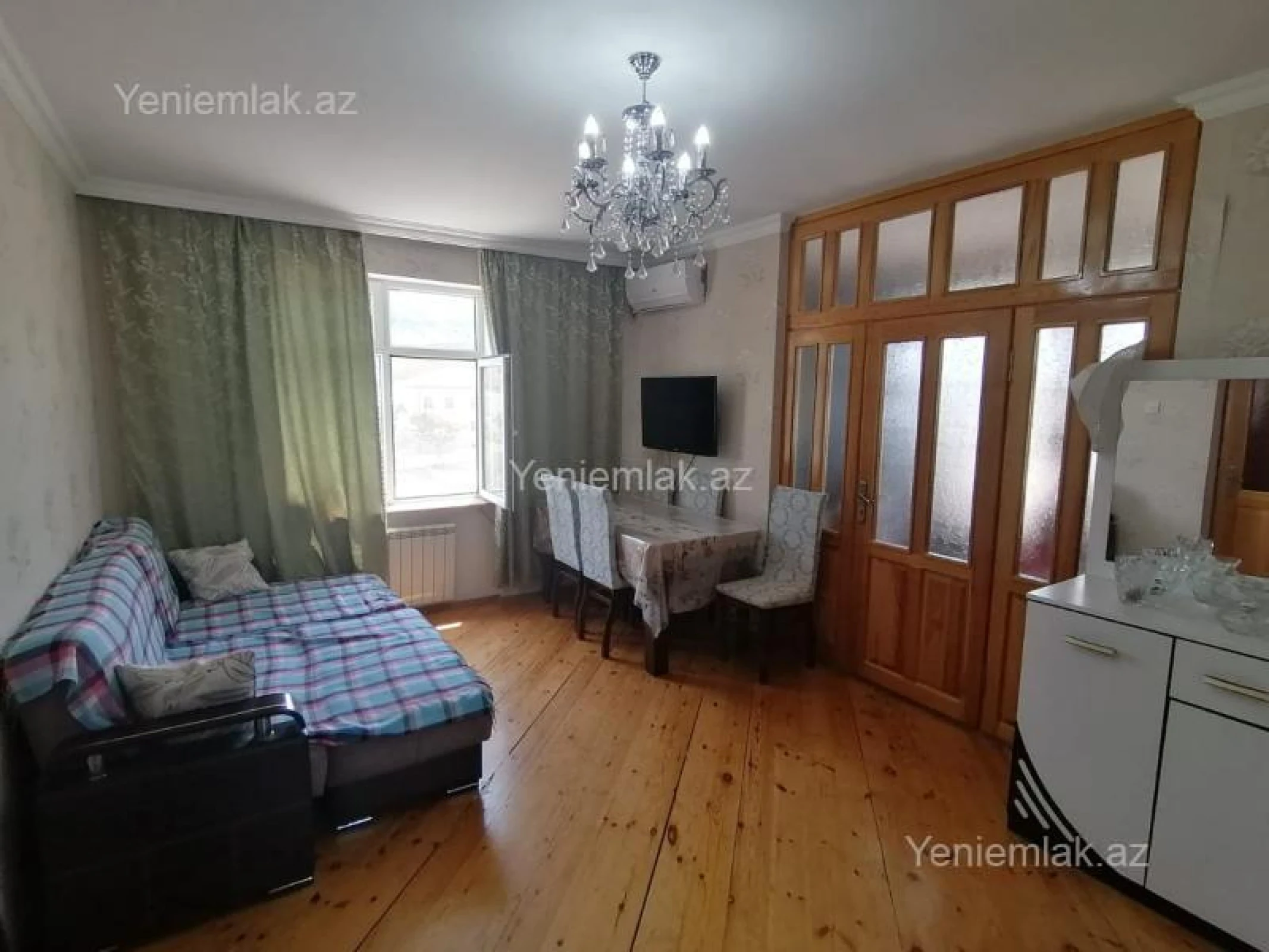 Satılır 2 otaqlı köhnə tikili 55 m²