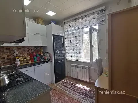 Satılır 2 otaqlı köhnə tikili 55 m²