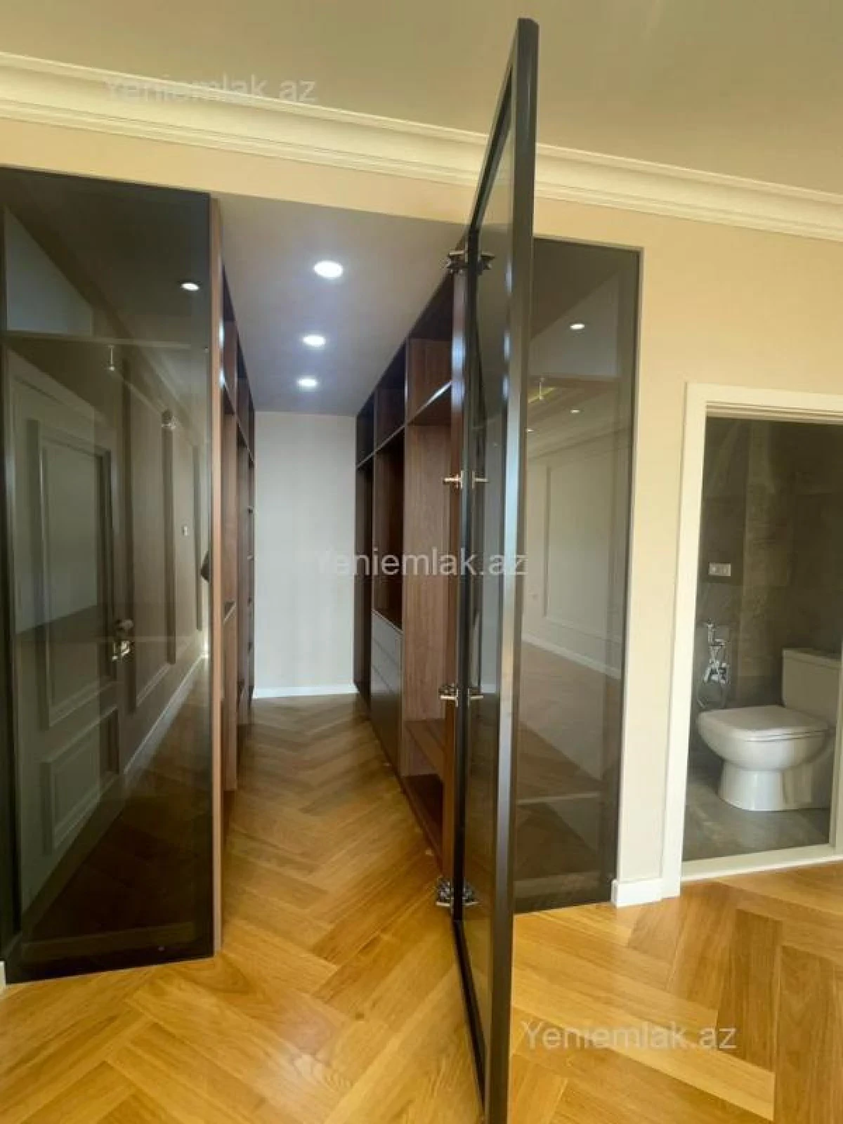 Satılır 3 otaqlı yeni tikili 134 m²