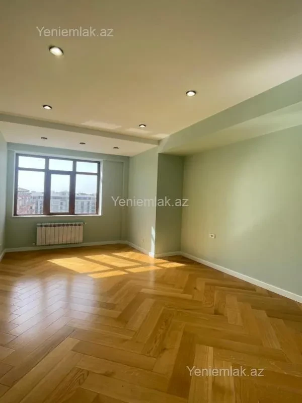 Satılır 3 otaqlı yeni tikili 134 m²