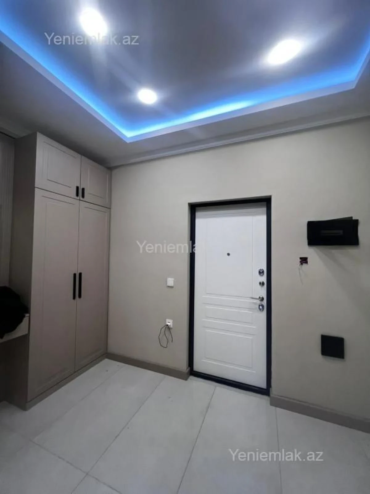 Satılır 2 otaqlı yeni tikili 82.5 m²