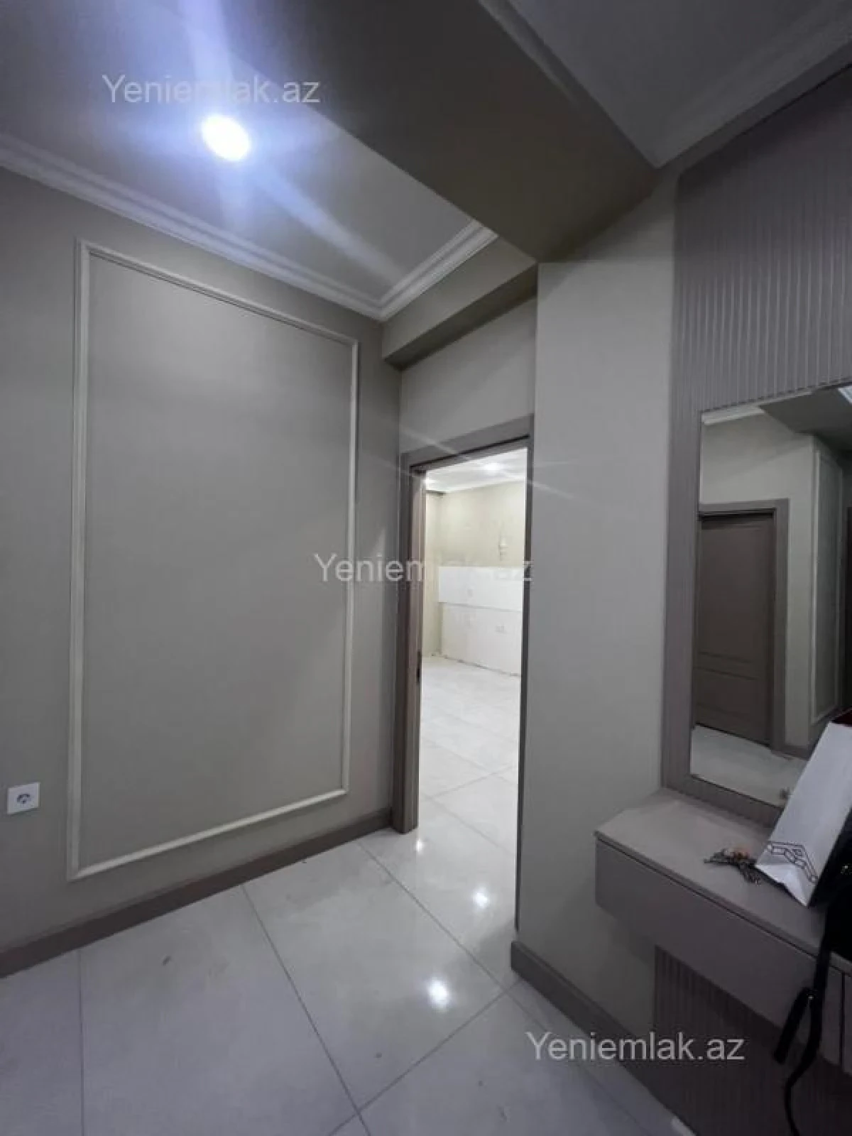 Satılır 2 otaqlı yeni tikili 82.5 m²