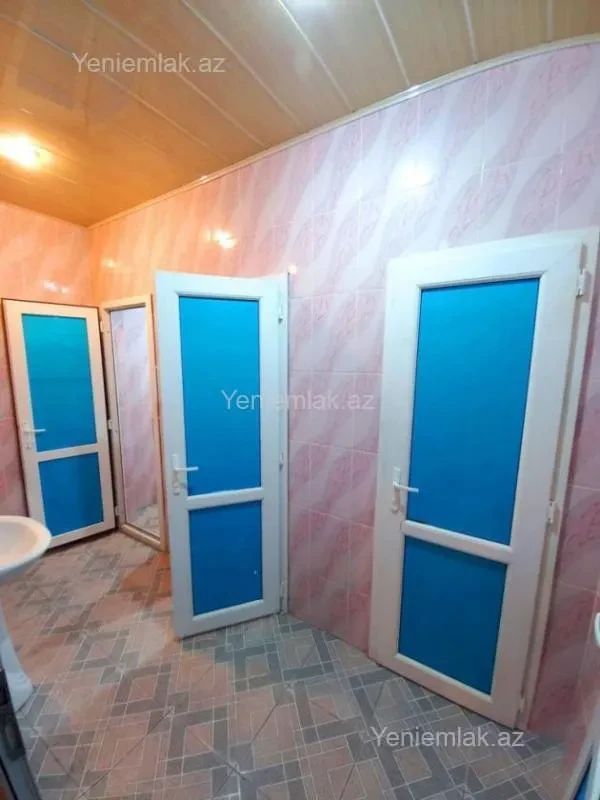 Satılır 3 otaqlı obyekt 300 m²