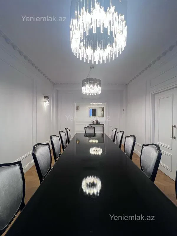 Satılır 4 otaqlı yeni tikili 209 m²
