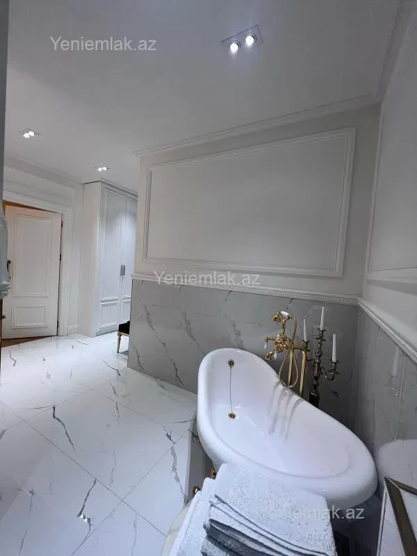Satılır 4 otaqlı yeni tikili 209 m²