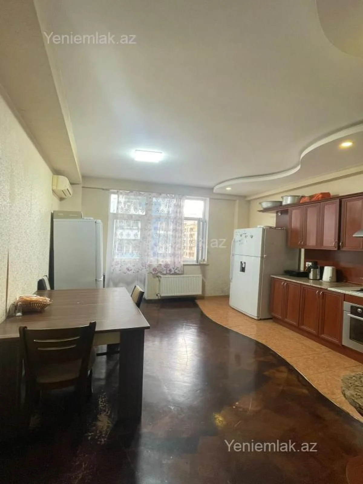 Satılır 3 otaqlı yeni tikili 140 m²