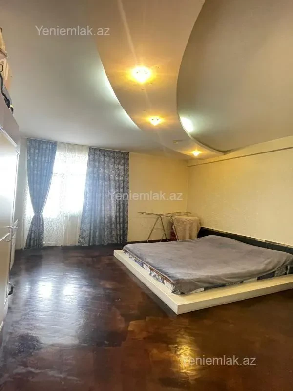 Satılır 3 otaqlı yeni tikili 140 m²